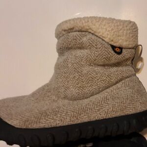 BOGS women Cozy Herringbone Winter Boots US 7